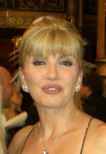 Milly Carlucci durante un evento pubblico