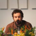 Tommaso Paradiso durante il Festival di Sanremo 2026