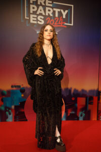 Angelina Mango durante un evento musicale nel 2024