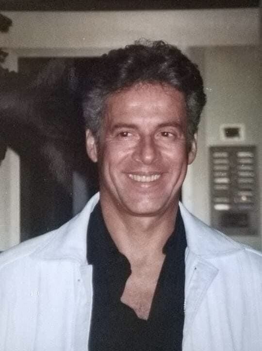 Claudio Baglioni in un ritratto del 2000