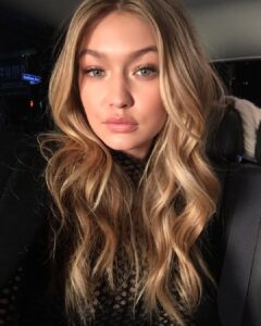 Ritratto della modella Gigi Hadid nel 2015