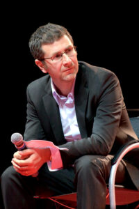 Ritratto di Fabio Fazio durante un incontro di Emergency a Firenze nel 2010