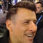 Primo piano del cantautore Francesco Gabbani nel 2026
