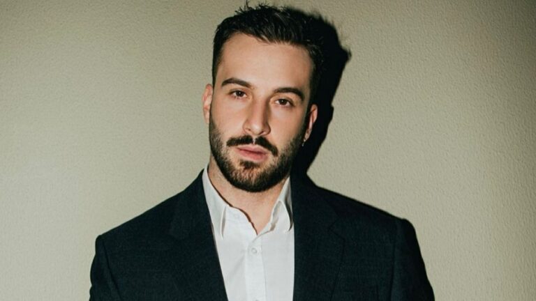 Andreas Muller nel ritratto ufficiale del Grande Fratello VIP 9