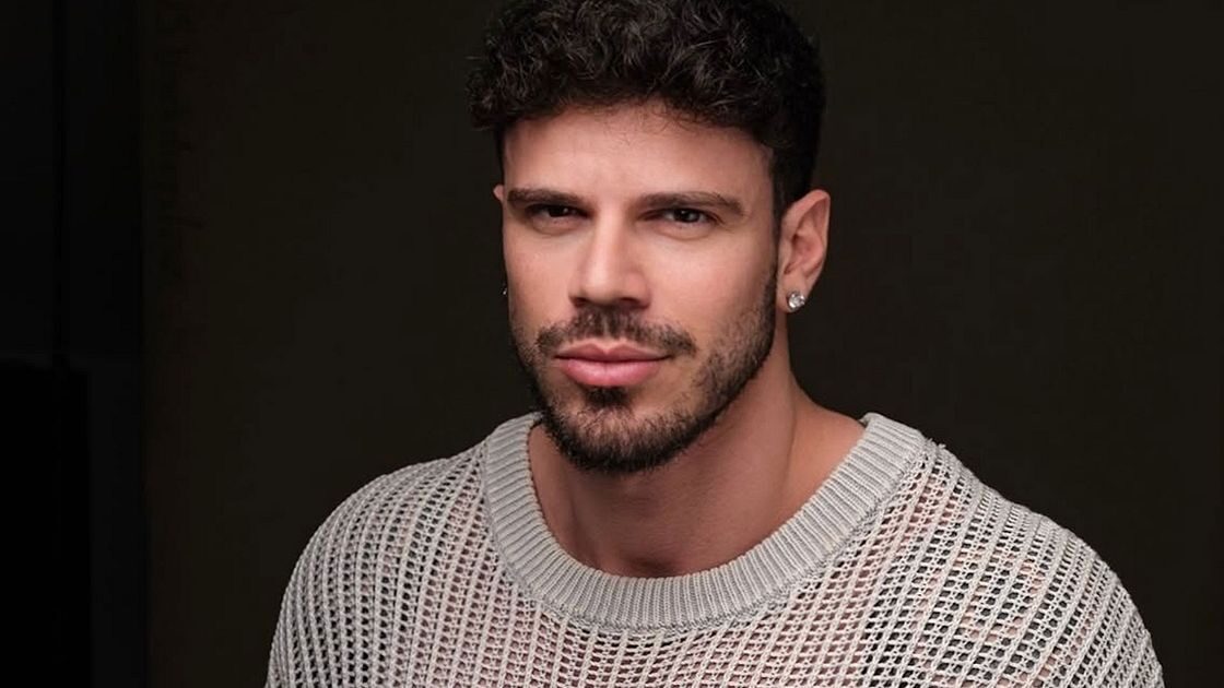 Giancarlo Danto nel ritratto ufficiale del Grande Fratello VIP 9